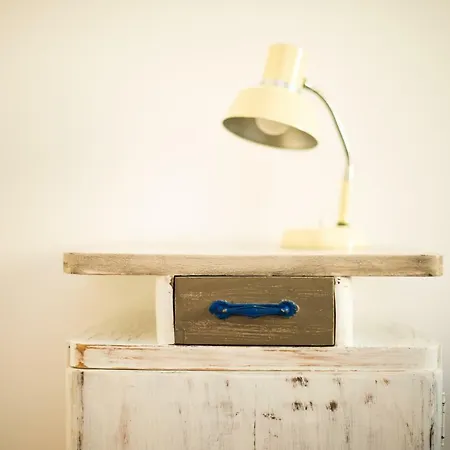 Oda ve Kahvaltı Guest Art 4*