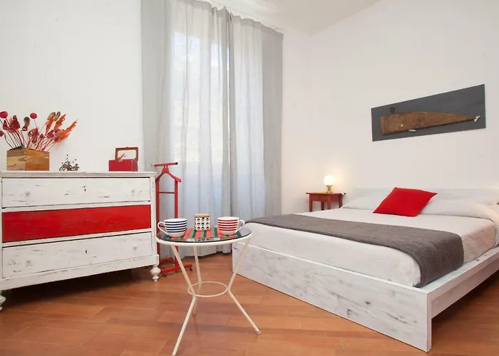 Bed & Breakfast Guest Art 4*